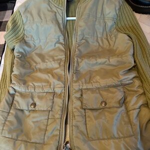 Olive Green Puffer Vest with Pockets